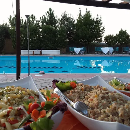 Otel Pausania 3*
