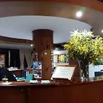 Pausania 3* 템피오파우사니아