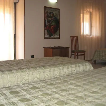 Hotel Pausania 3*