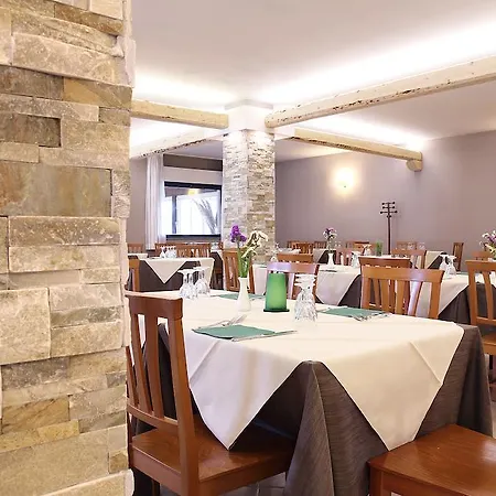 Hotel Pausania 3*