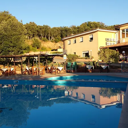 保萨尼亚酒店 酒店