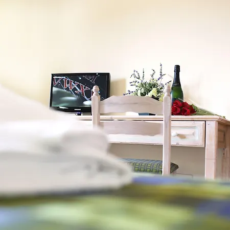 保萨尼亚酒店 滕皮奥保萨尼亚